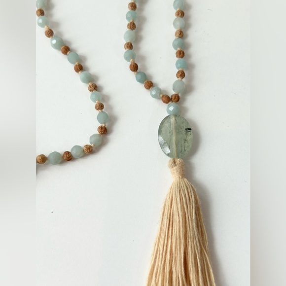 Mala necklace. Semi precious faceted stones - Picture 3 of 3